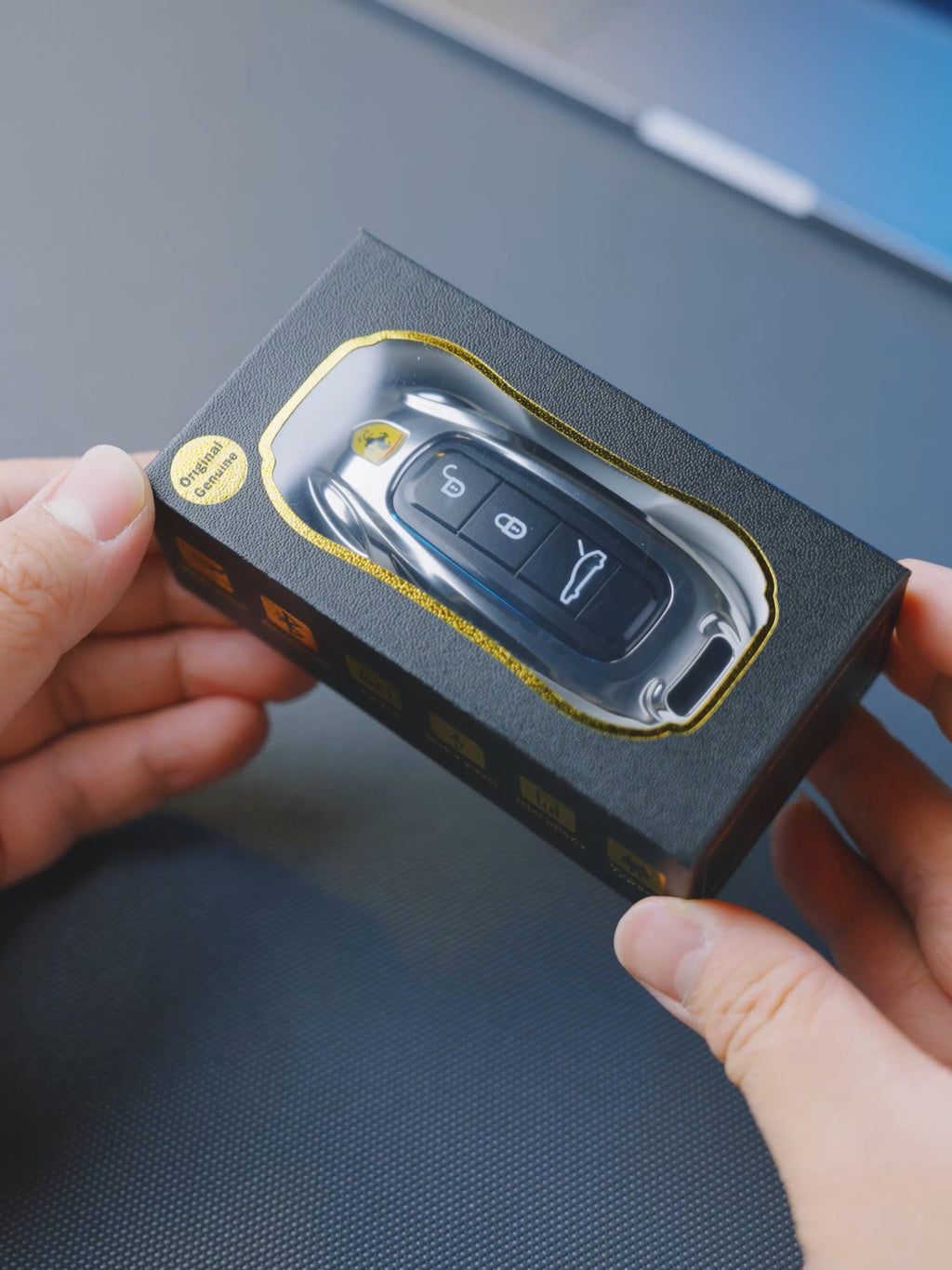 Mini téléphone Porsche Double Sim inspiré clef de voiture