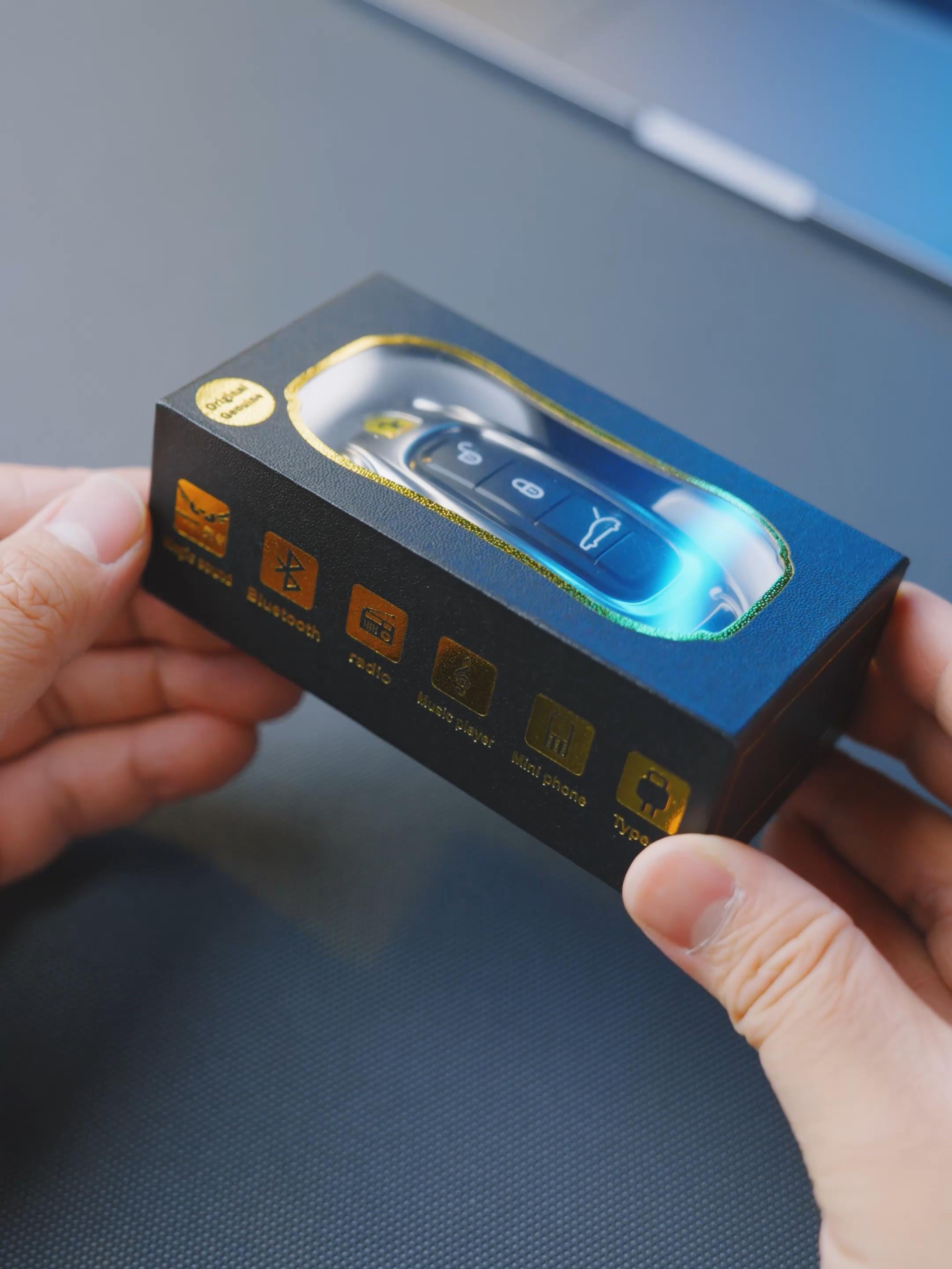 Mini téléphone portable Ferrari style clef de voiture de luxe Double Sim