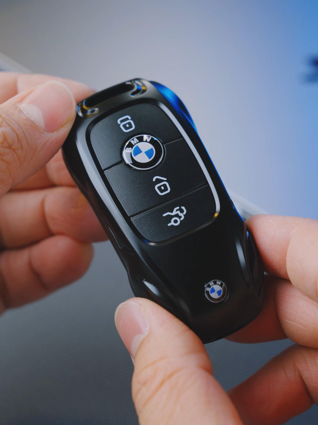 Mini téléphone portable BMW style clef de voiture Double sim