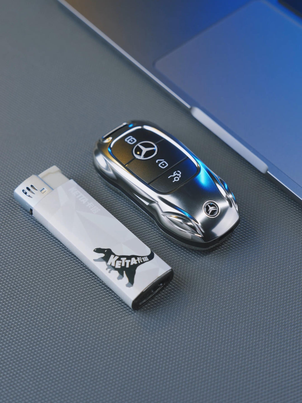 Mini téléphone Mercedes Benz clef de voiture style Double Sim 2G