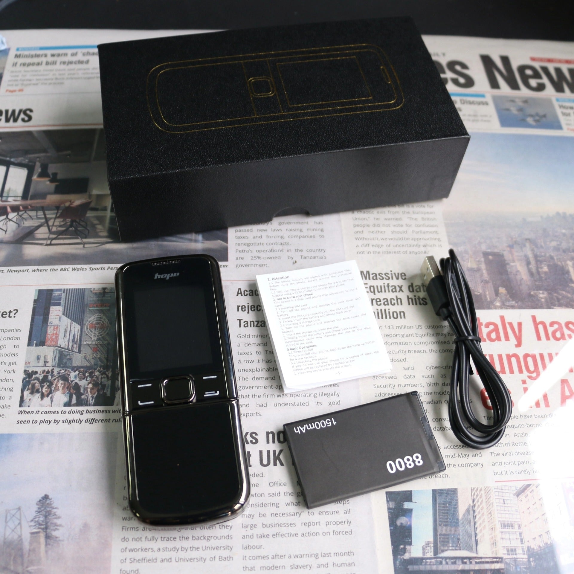 Mini téléphone de Luxe en métal Double Sim